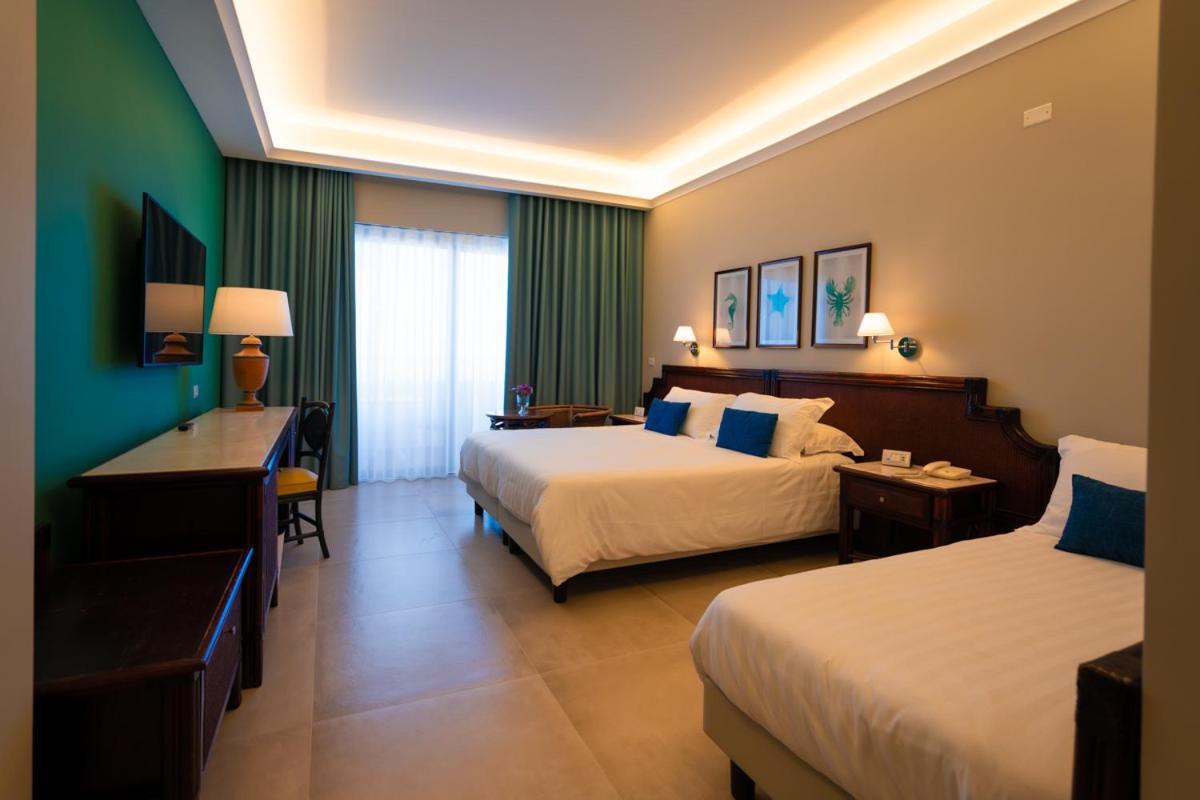 Hotel Schuhmann Paestum Exterior photo