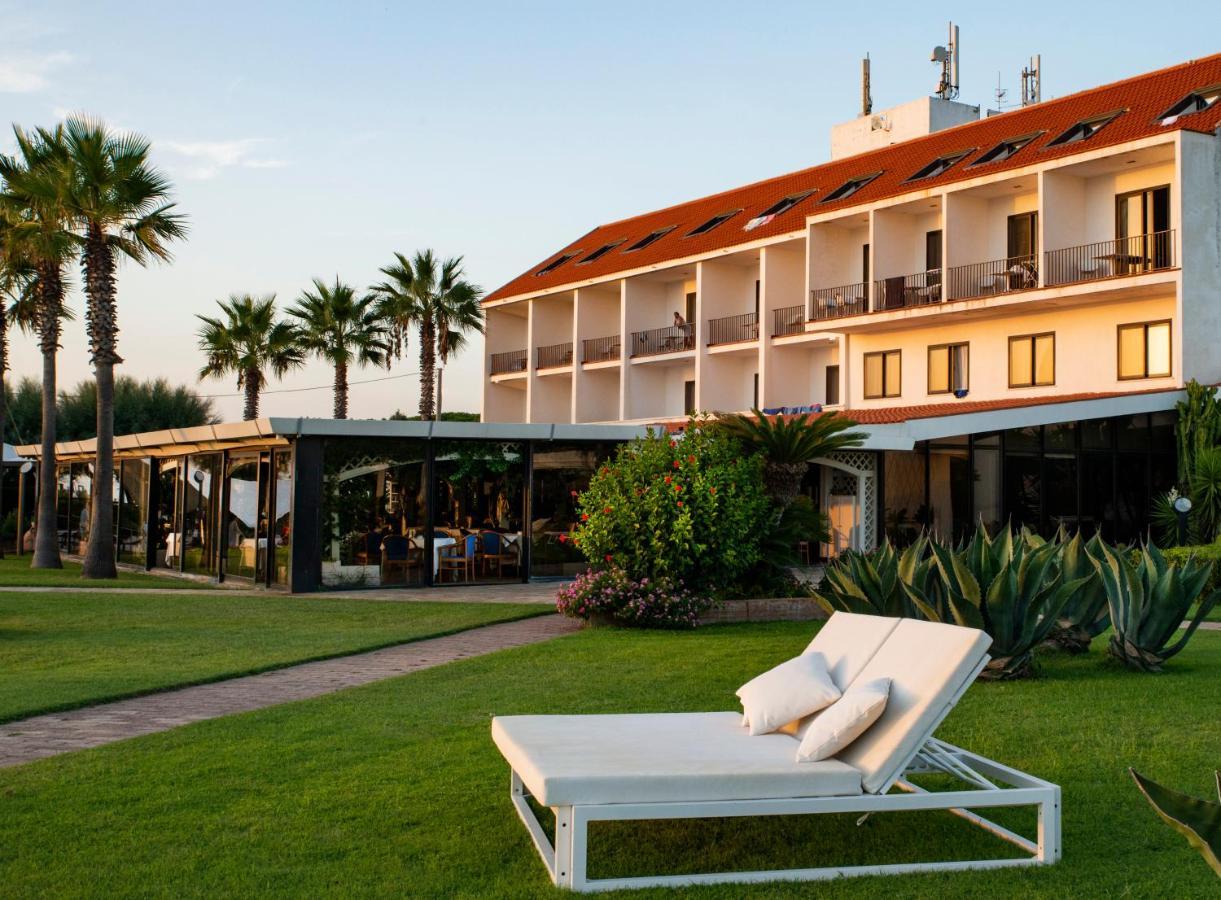 Hotel Schuhmann Paestum Exterior photo