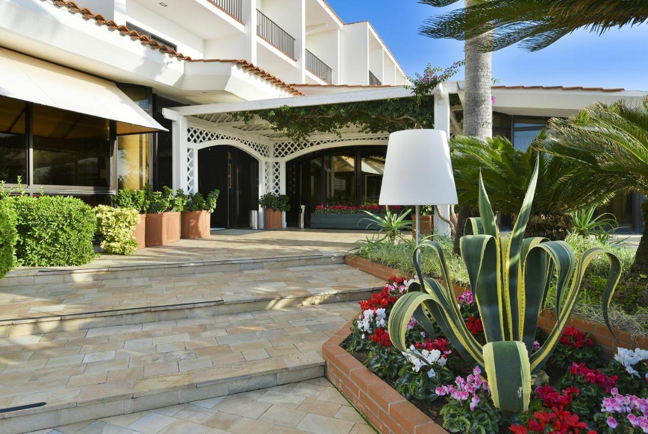Hotel Schuhmann Paestum Exterior photo
