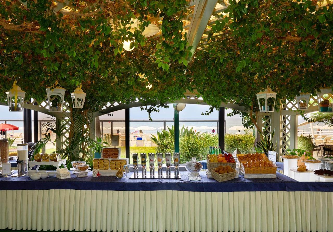 Hotel Schuhmann Paestum Exterior photo