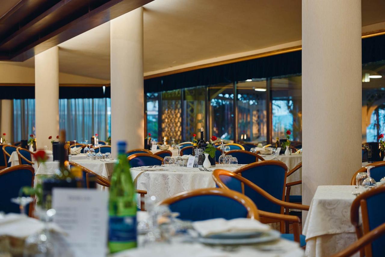 Hotel Schuhmann Paestum Exterior photo