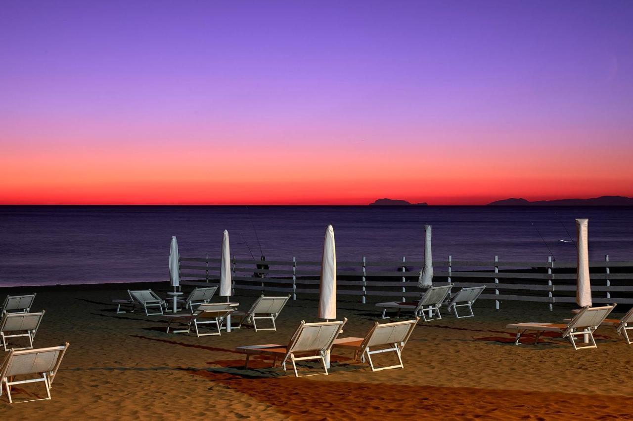 Hotel Schuhmann Paestum Exterior photo